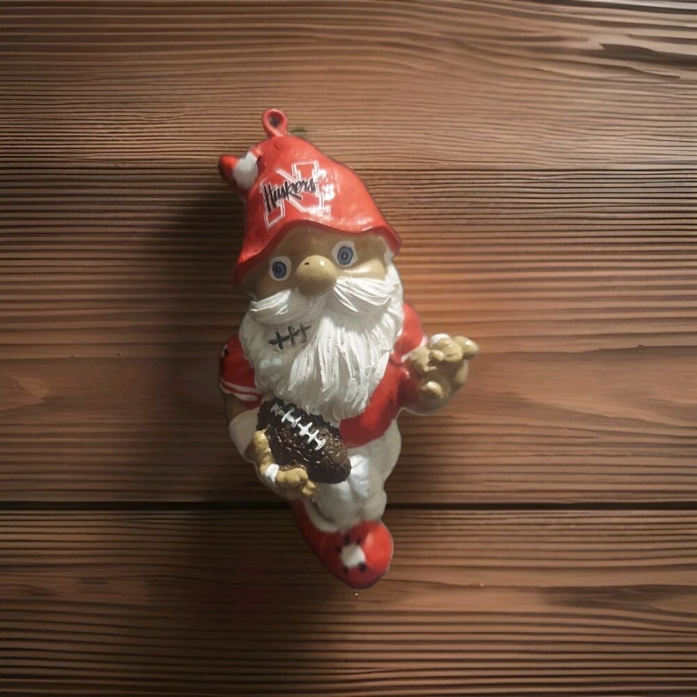 UNIVERSITY OF NEBRASKA CORNHUSKERS GNOME FOREVER COLLECTIBLES NCAA TEAM ORNAMENT